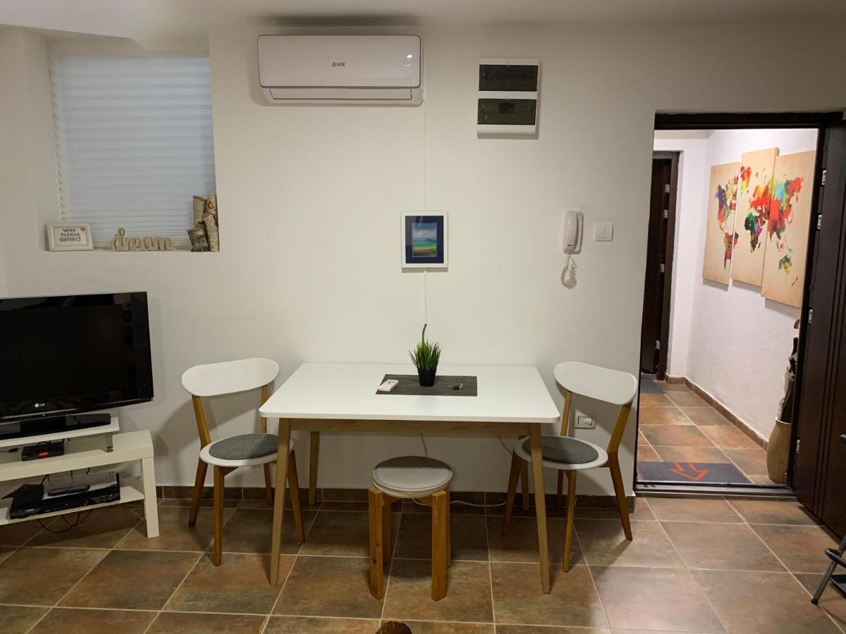 A6 Apartment โนวีซาด ภายนอก รูปภาพ